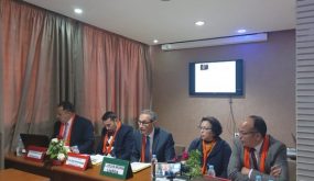 الرشيدية: تقديم مذكرة ترافعية حول الحد من ظاهرة تزويج القاصرات تحت شعار" لا لإغتصاب طفولتنا "