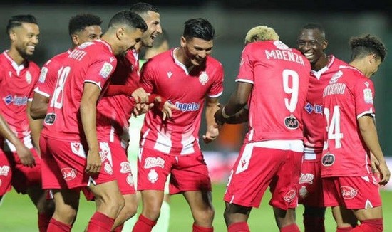 الوداد الرياضي يحل ضيفا ثقيلا على بترو أتلتيكو الأنجولي