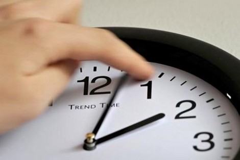 الساعة القانونية.. موعد إضافة ستين دقيقة على توقيت غرينتش