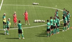 المنتخب النسوي المغربي لكرة القدم يدخل تجمعا اعداديا