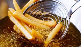 5 أطعمة ينصح خبراء التغذية بـ”قطعها تماما”