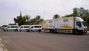  تسليم أربع حافلات لفائدة فعاليات جمعوية بإقليم ورزازات