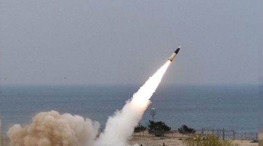 كوريا الجنوبية: بيونغ يانغ ربما تستعد لاختبار صاروخ باليستي من غواصة