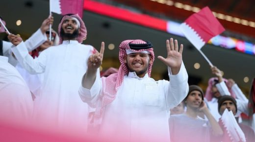 قطر تعلن عدم إلزامية لقاح كوفيد للمشجعين