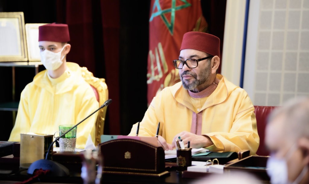 الملك يترأس مجلسا وزاريا