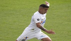 رامون دياز مدرب الهلال السعودي يريد التعاقد مع ديرليس غونزالز