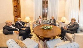 عزيز أخنوش يجتمع بزعماء المعارضة