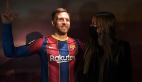 برشلونة يعتزم إقامة تمثال ليونيل ميسي أمام معلب “كامب نو”