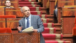 شكيب بنموسى: لا نتوفر على موارد بشرية كافية لتدبير ملاعب القرب