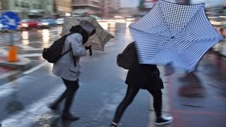 تساقطات قوية بهذه المناطق ابتداءً من يوم غد الإثنين