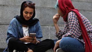 إيران.. هجوم سيبراني يعطل تطبيقات المراسلة المحلية