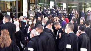 اتفاق ينهي خلافات المحامين مع الحكومة