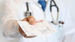 غوغل يفك طلاسم الوصفات الطبية