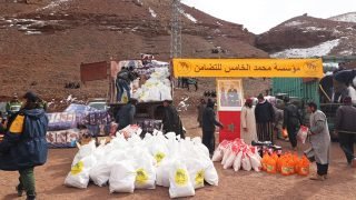 إقليم تنغير.. تقديم المساعدات للساكنة المتضررة من موجة البرد