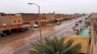 التساقطات المطرية تشوه مركز جماعة بإقليم زاكورة