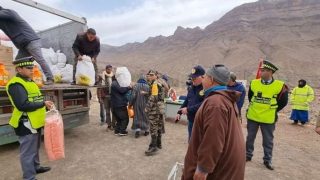 إقليم زاكورة.. مساعدات لمواجهة موجة البرد