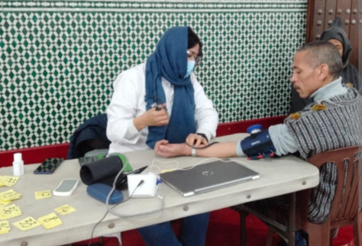 الرشيدية ..حملة للتبرع بالدم بمسجد الاخوة