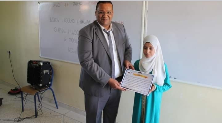 زاكورة .. حفل تكريم على شرف التلميذة هبة الهلالي الفائزة بالمرتبة الأولى في أولمبياد تيفيناغ