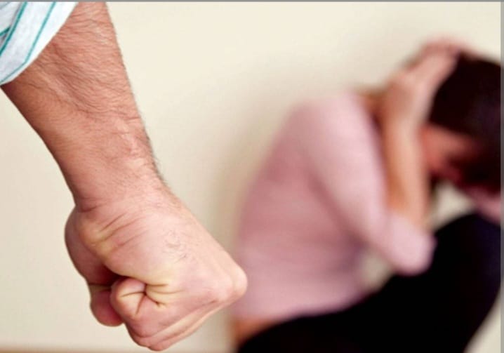 وهبي يعلن عن  تدابير جديدة لحماية النساء من العنف