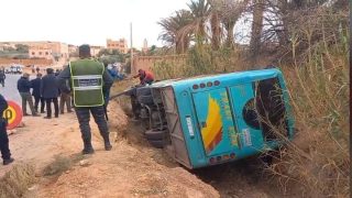 تنغير : انقلاب حافلة نقل المسافرين بالمدخل الشرقي للمدينة