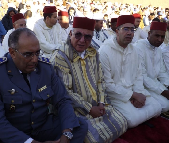 الرشيدية .. والي جهة درعة تافيلالت يؤدي صلاة العيد بمصلى حي المسيرة بالرشيدية