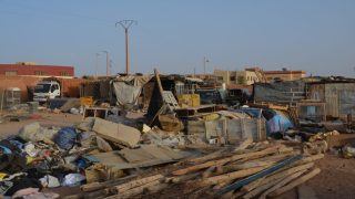 حملة نظافة  بسوق الاحد بالرشيدية تواكب تنزيل القرار المتعلق ببيع المواشي استعدادا لعيد الأضحى