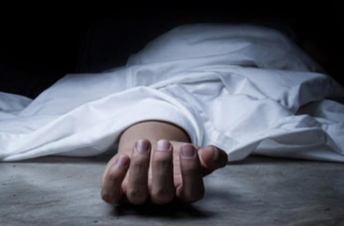 العثور على جثة اربعيني عليه طعنات بأداة حادة داخل منزله بورزازات