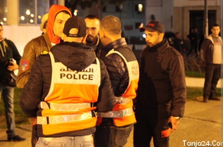 طنجة .. الشرطة القضائية تفتح تحقيقا لتحديد ملابسات وفاة شخص عثر على جثته مدفونة بجدار منزله
