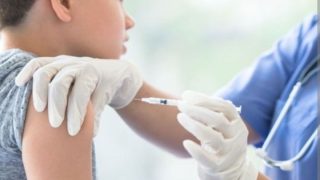 تدابير صحية واجتماعية لضمان استكمال التلقيح في مؤسسات الطفولة والشباب بالمغرب