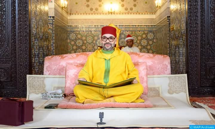 أمير المؤمنين يترأس بالقصر الملكي بالرباط حفلا دينيا إحياء لليلة القدر المباركة