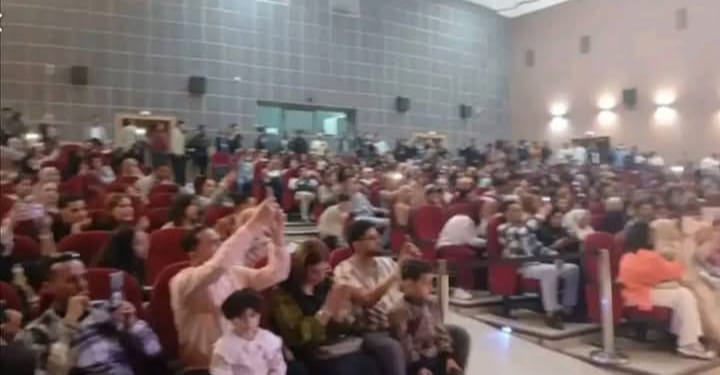 الرشيدية .. سهرة فنية تشعل الإنتقادات.. تذاكر باهظة وسط معاناة اجتماعية