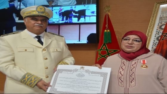الرشيدية .. تكريم السيدة كاريمي نعيمة خلال حفل الإنصات للخطاب الملكي بجهة درعة تافيلالت