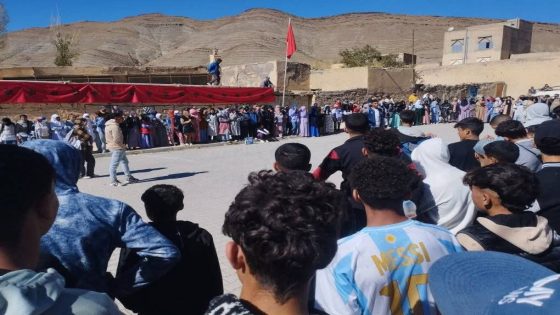 تلاميذ ثانوية “18 يونيو” بإملشيل ينتفضون للمطالبة بالنقل المدرسي وتحسين ظروف الإقامة