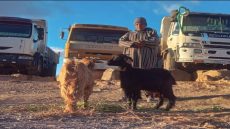 الرشيدية ..  استمرار اعتصام أرباب شاحنات البناء بالريش والوكيل العام يفتح تحقيق