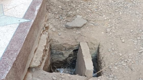 ساكنة حي البطحاء بأرفود تحتج على أضرار لحقت بشبكة الصرف الصحي جراء أشغال التهيئة