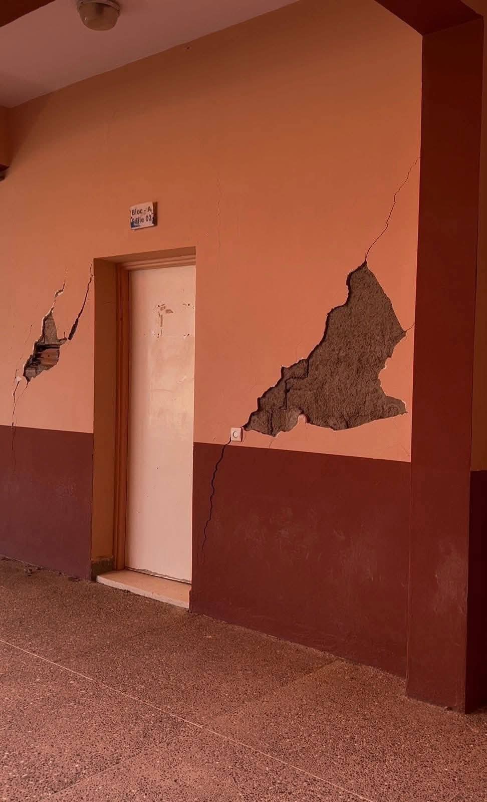 ورزازات: "الكلية متعددة التخصصات" بين التشققات والإهمال