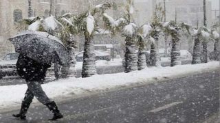 طقس بارد وصقيع محلي مع سحب وضباب وأمطار متفرقة في بعض المناطق اليوم الأحد