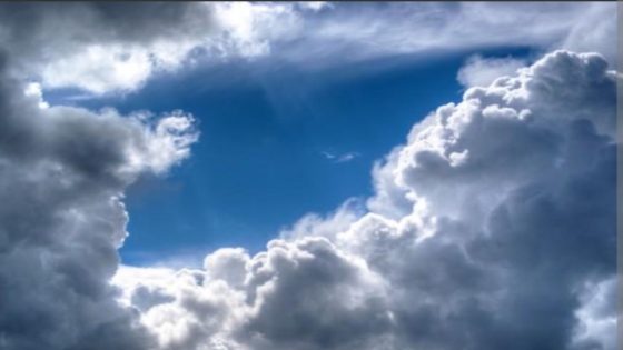 طقس شتوي بارد وضباب كثيف وأمطار متفرقة بعدد من مناطق المغرب يوم الجمعة