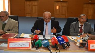 مجموعة الجماعات الترابية درعة تافيلالت للتوزيع تعقد دورتها العادية لشهر فبراير 2026