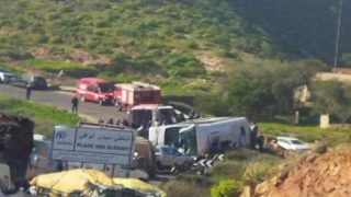 وفاة أربعة عناصر من الأمن الوطني في حادثة سير لحافلة رسمية نواحي سيدي إفني