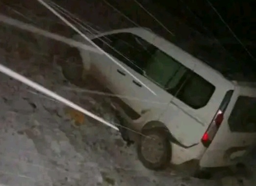 إطلاق نار وفرار مشتبه بهم بعد اعتراض طريق بالحجارة بين أنمزي وتاملوت بإقليم ميدلت