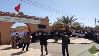 الرشيدية ..وقفة احتجاجية حاشدة للمتصرفين التربويين أمام أكاديمية درعة تافيلالت