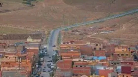 إقليم ميدلت .. فضيحة المدخل الغربي لبومية الذي باتت حالته تدمي القلب