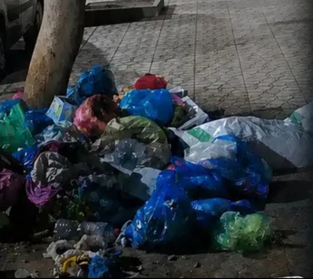أرفود ..عندما يتحول “الهاشتاغ” إلى صرخة… من يسمع حي البطحاء بأرفود؟